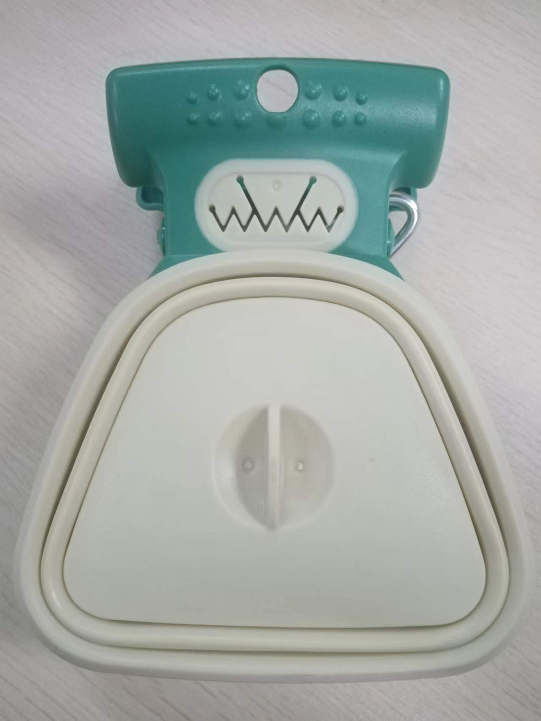 ScoopAway™ No-Touch Poop Scooper 🐾